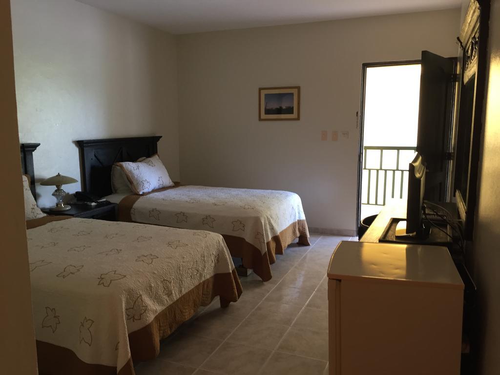 Hotel Las Caobas Сан-Франсиско-де-Макорис Экстерьер фото